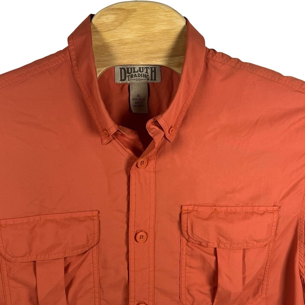 Duluth Trading Men XL Orange Nylon Pockets Short Sleeve Button Down Shirt